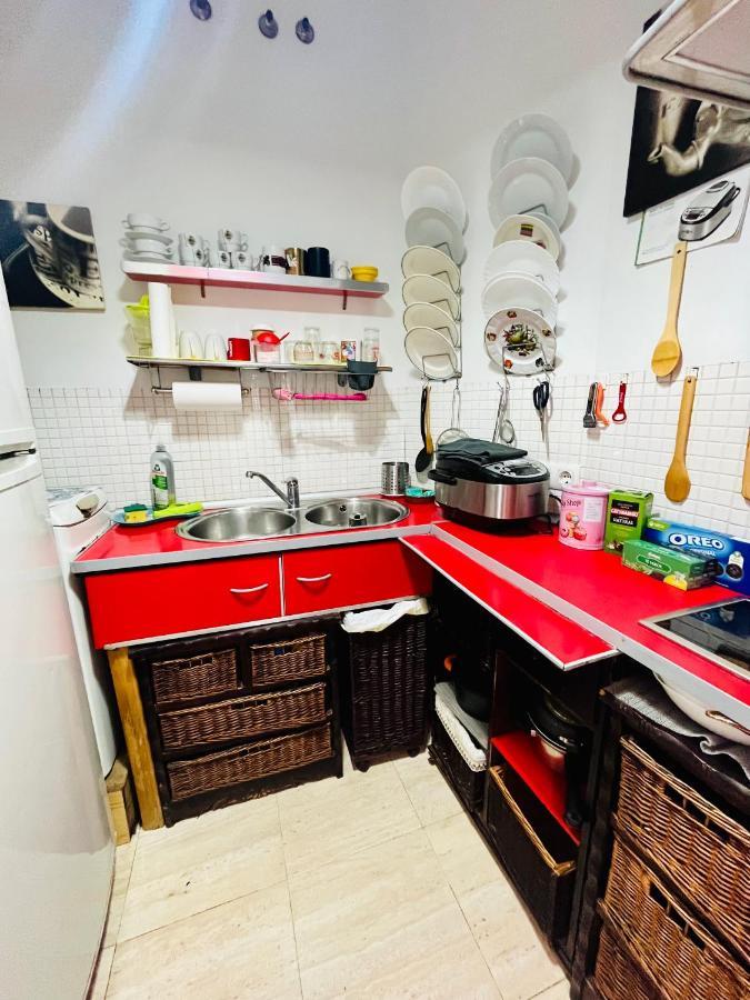 Apartamento Privado En Alameda De Hercules Sevilla Bagian luar foto