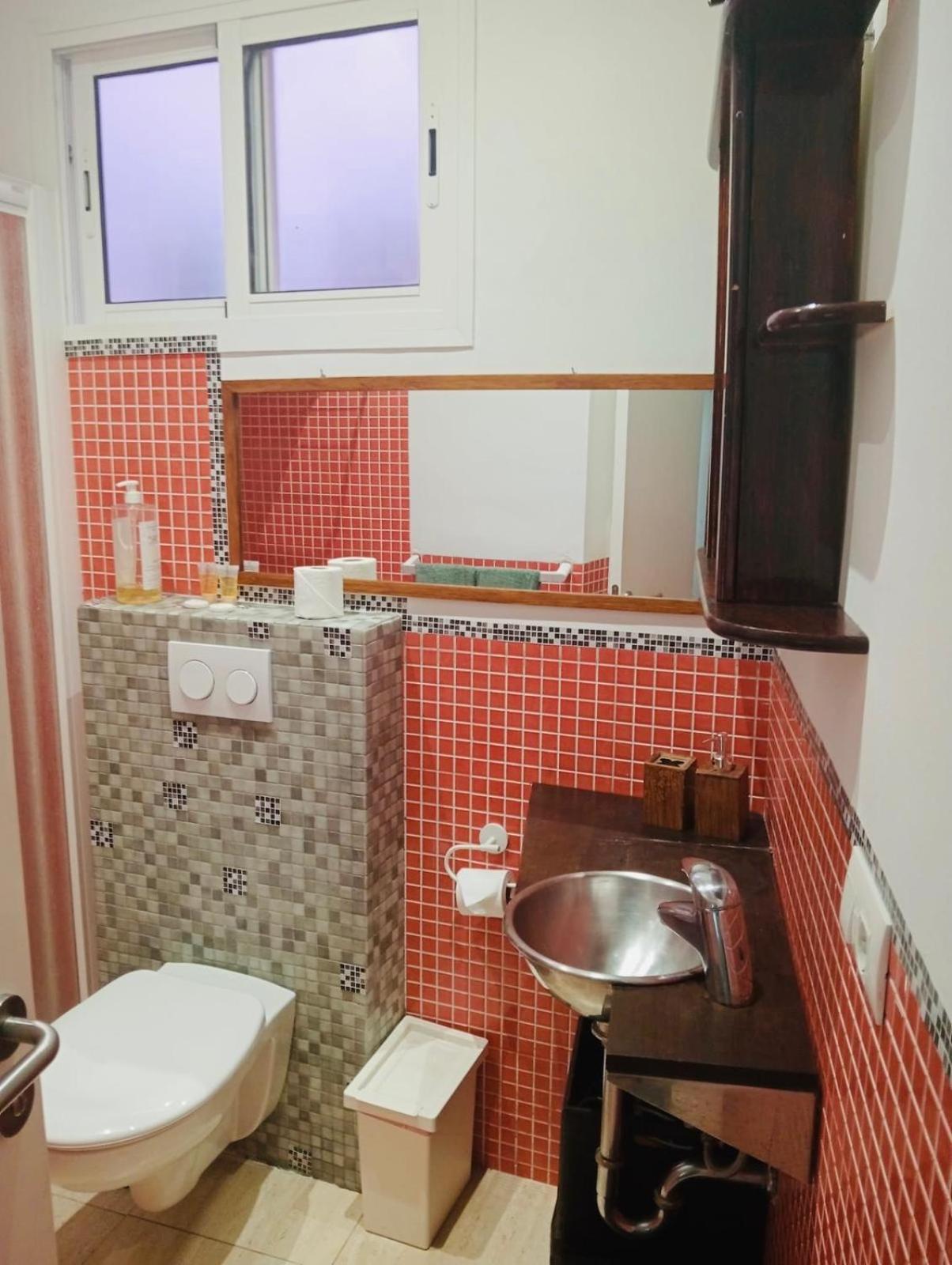 Apartamento Privado En Alameda De Hercules Sevilla Bagian luar foto
